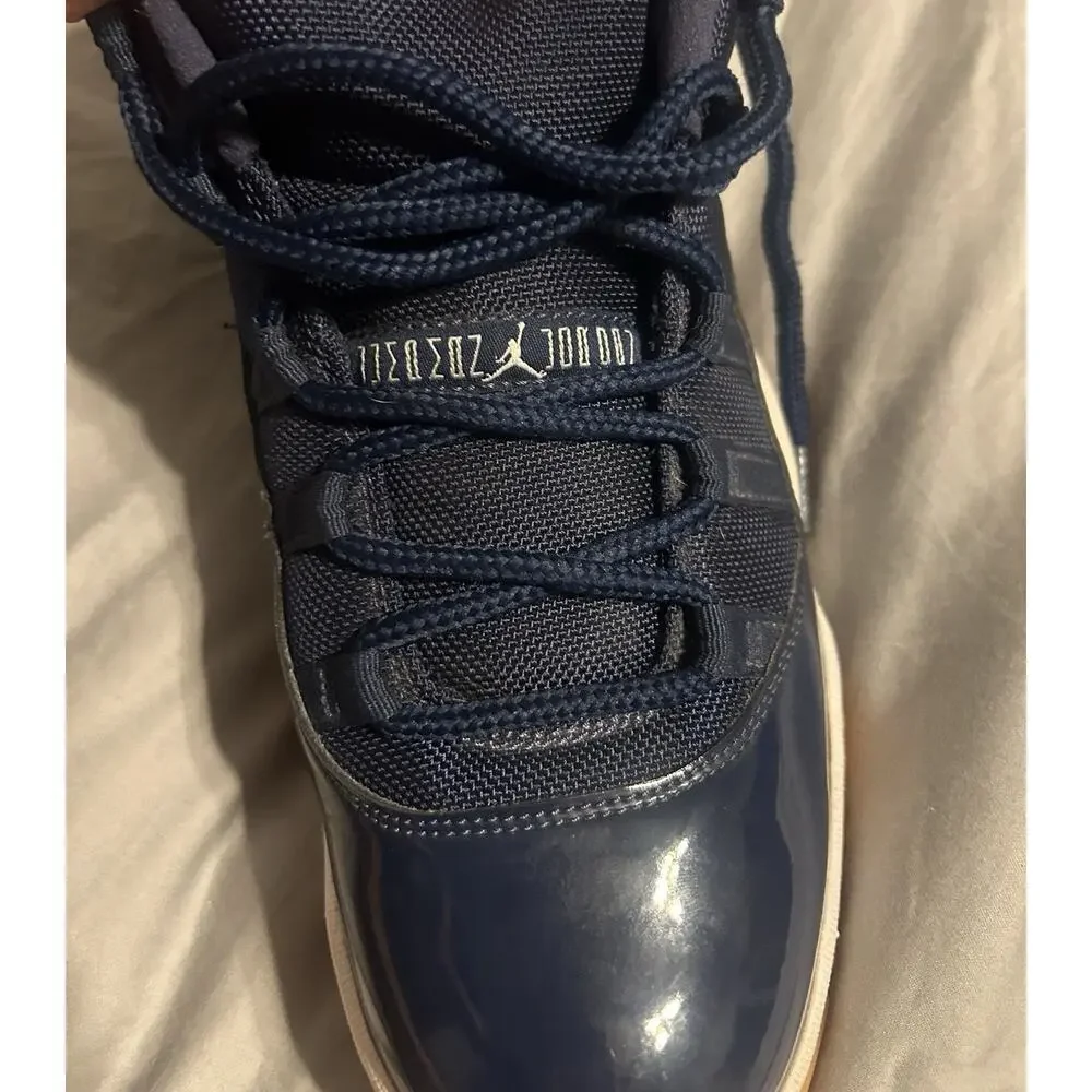Nike Air Jordan 11 Retro Low Men's Size 10.5 Midnight Navy Gum 528895-405